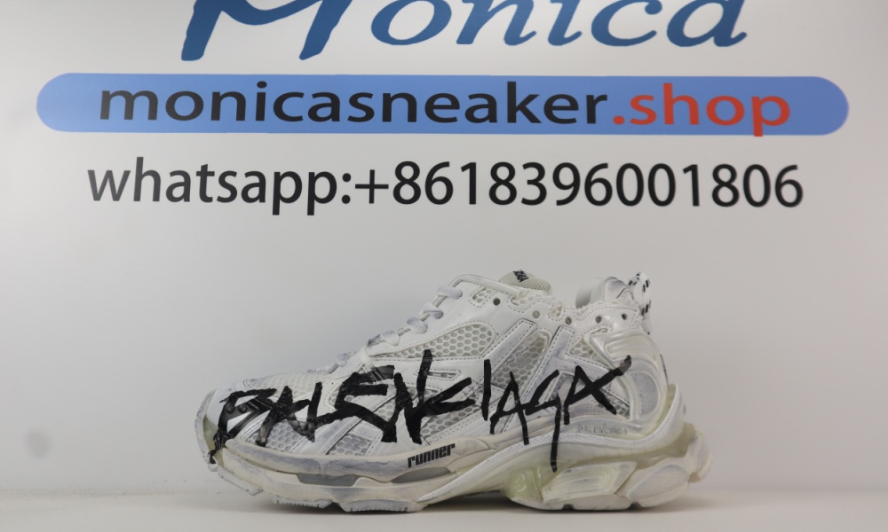 Balenciag*  Runner Graffiti White