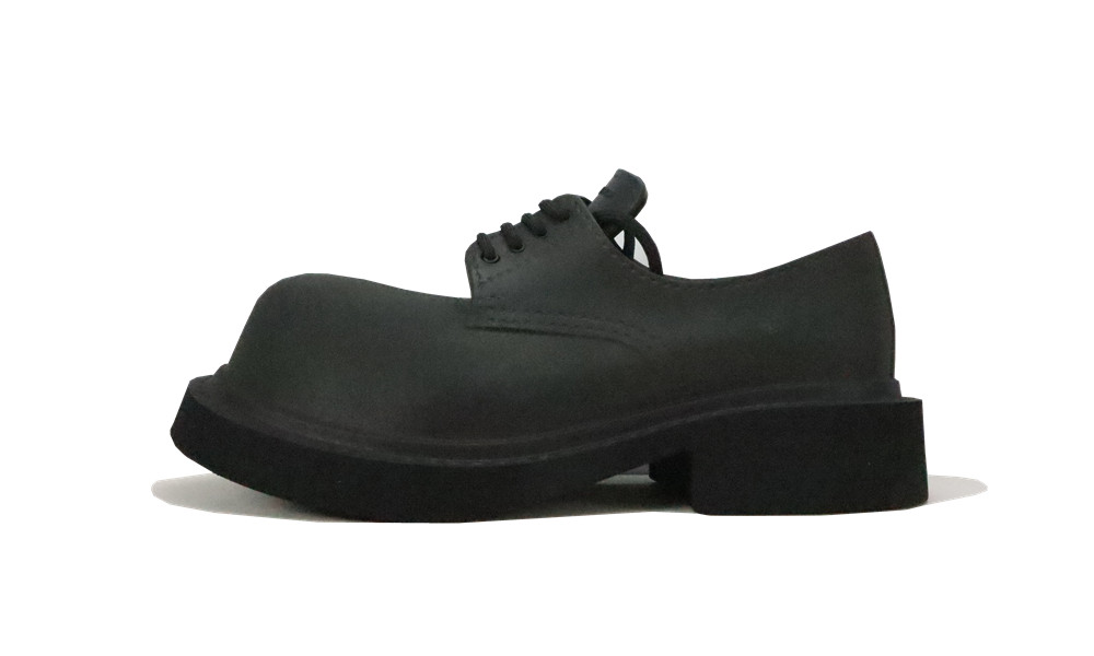 BALENCIAG* BLACK ‘STEROID’ DERBY...