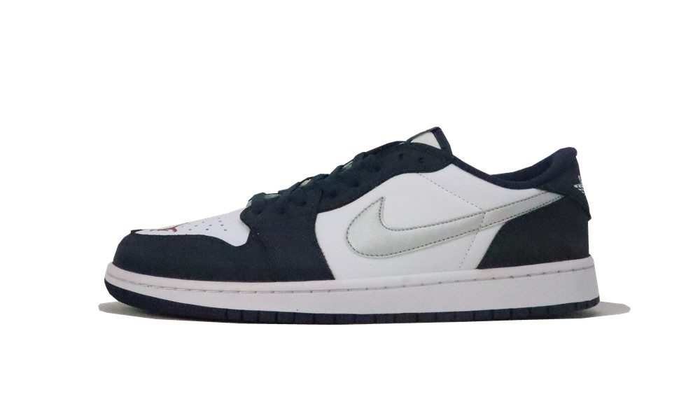 Jordan 1 Low SB Midnight Navy