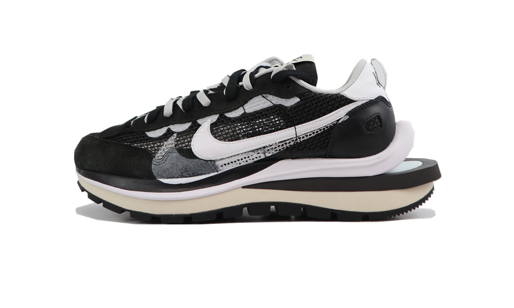 Nike Vaporwaffle sacai Black White