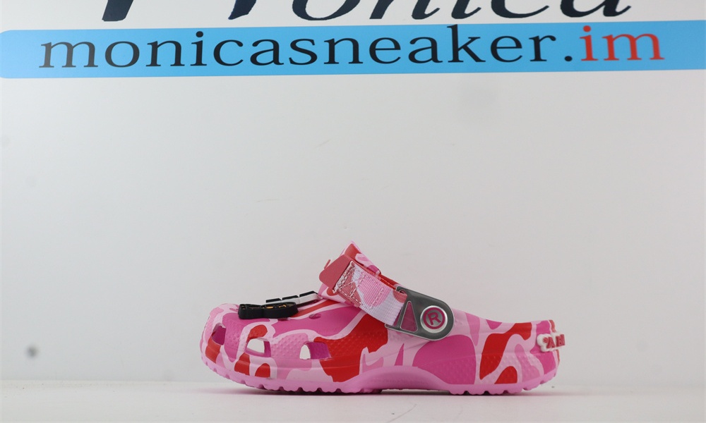 Crocs Classic Clog A Bathing Ape ABC Camo Pink